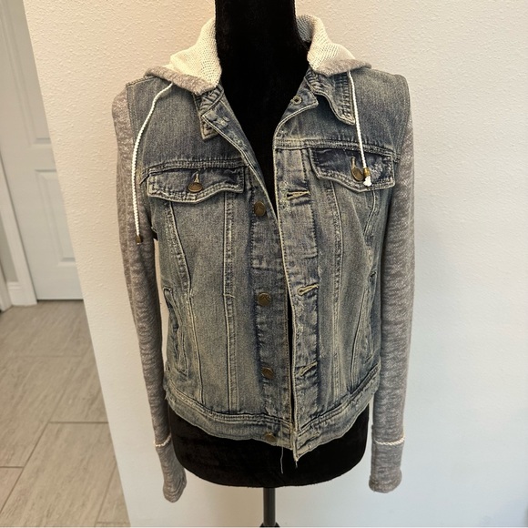 FREE PEOPLE Demin/Gray Jacket ๐ - Picture 5 of 13